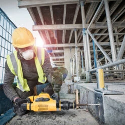 Mejselhammare Dewalt D25810K-QS 230 V 5 Mejselhammare Dewalt D25810K-QS 230 V -Hem Verktyg Försäljning 2024 mejselhammare d25810k dewalt 1050 w 44d6b083 ff62 49f0 9e68 b8b342786e30